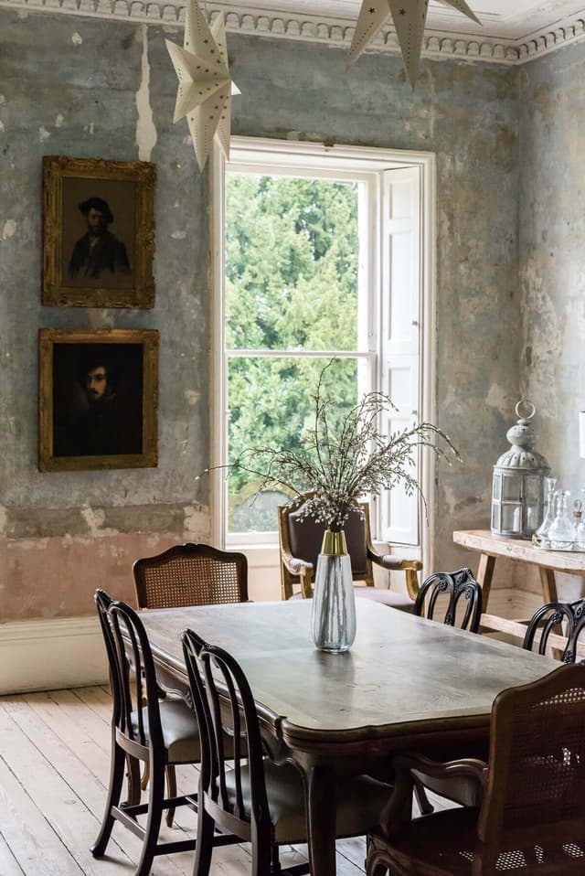 styled-home-studios-eagle-house-ba1-4.jpg
