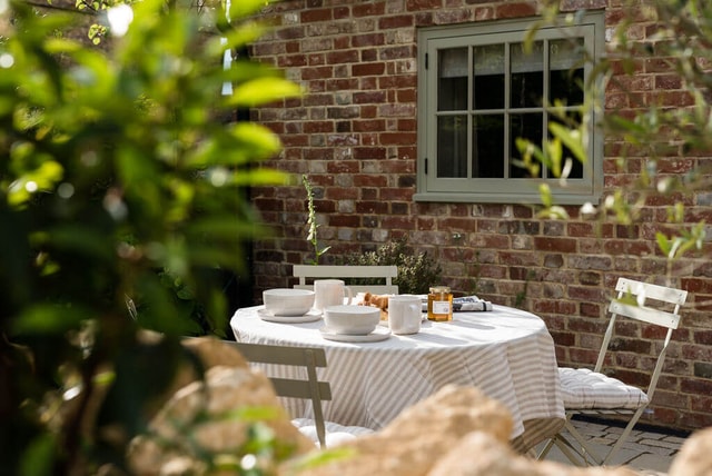 styled-home-studios-cotswold-stables-gl7-3.jpg