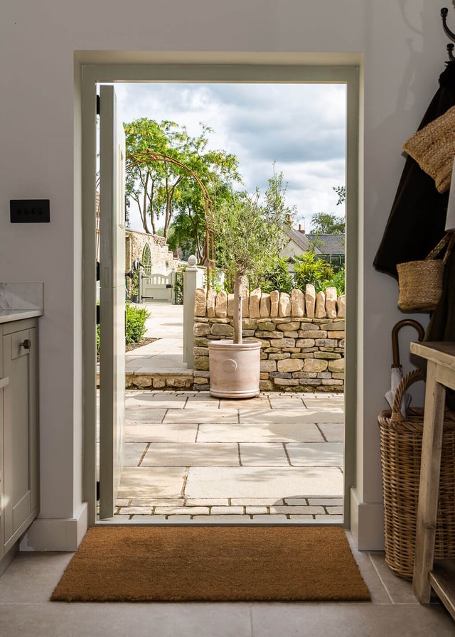 styled-home-studios-cotswold-stables-gl7-5.jpg