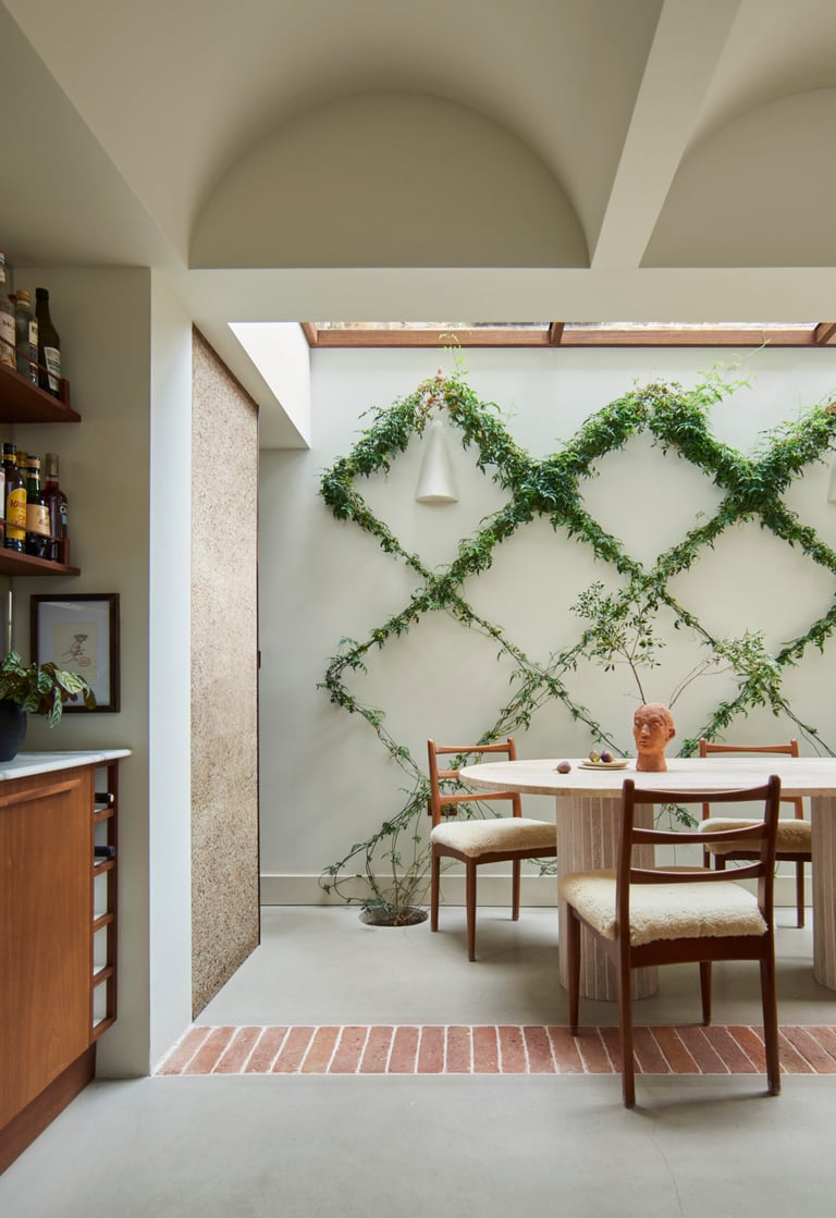 styled-home-studios-villa-cast-e11-1.jpg