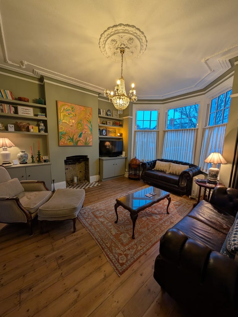 styled-home-studios-charming-family-home-nw10-3