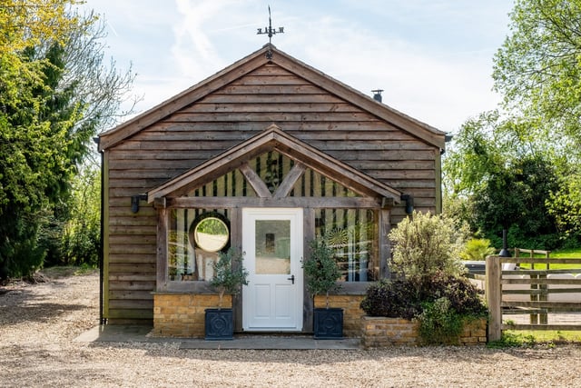 styled-home-studios-chic-country-retreat-gl55-5