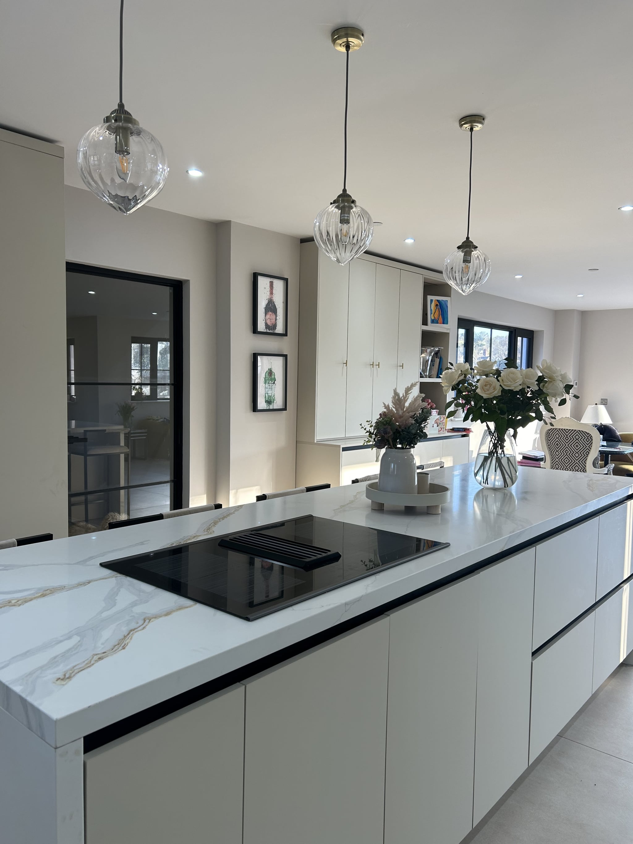 styled-home-studios-clean-and-contemporary-cf5-1