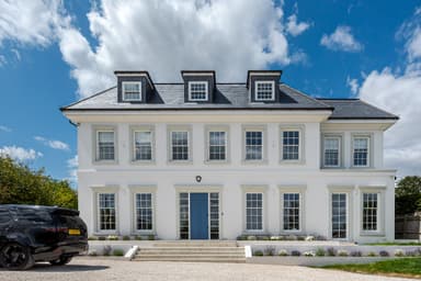 styled-home-studios-modern-georgian-manor-kt22-1