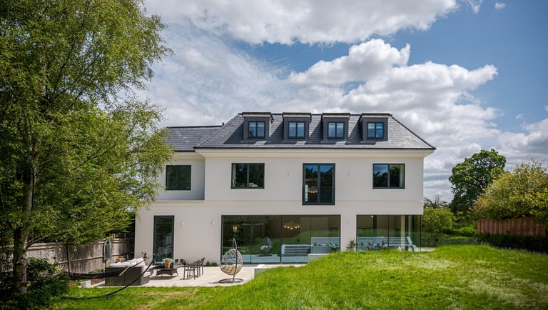 styled-home-studios-modern-georgian-manor-kt22-3