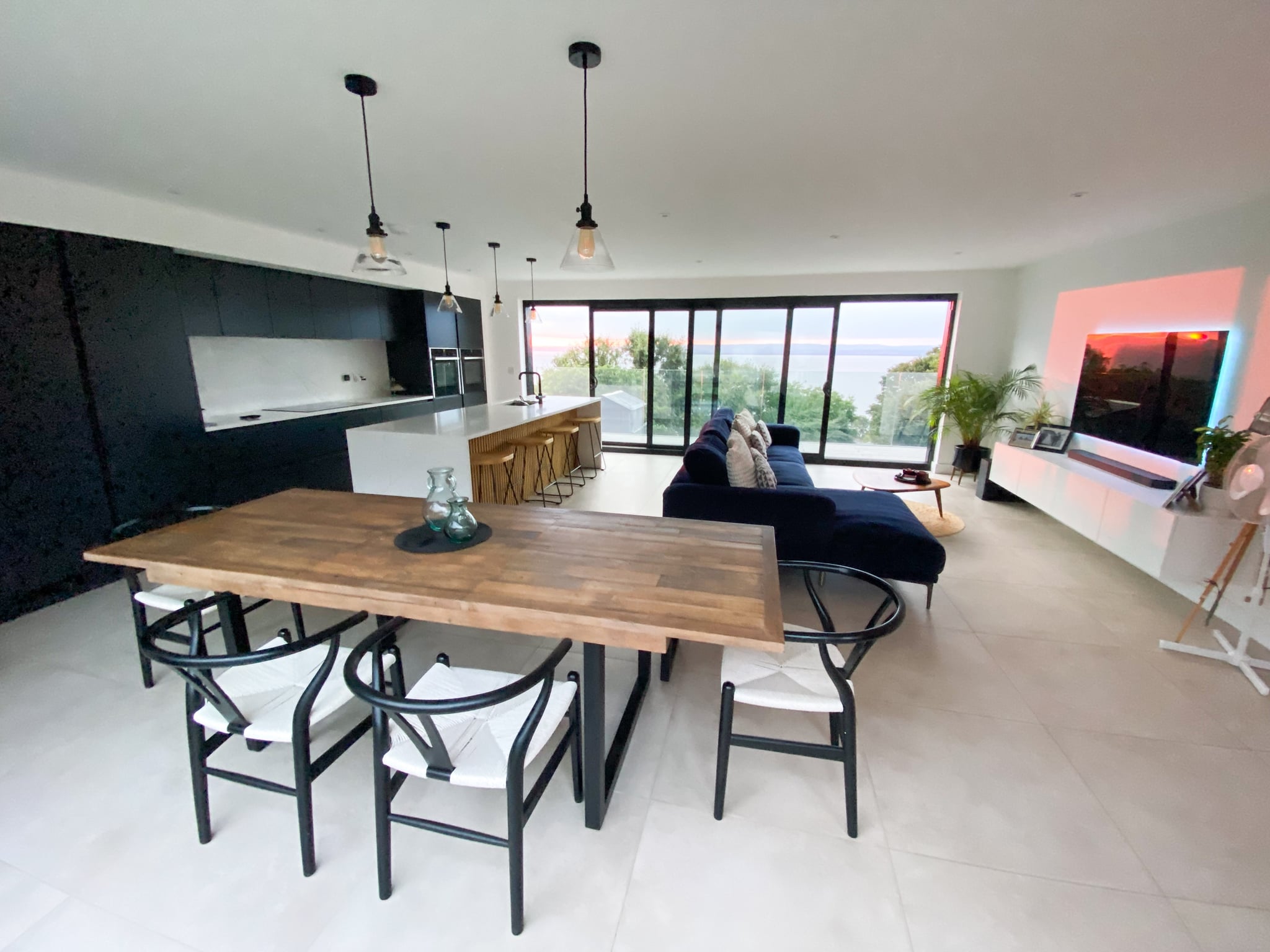 styled-home-studios-oceanview-rise-bs20-1