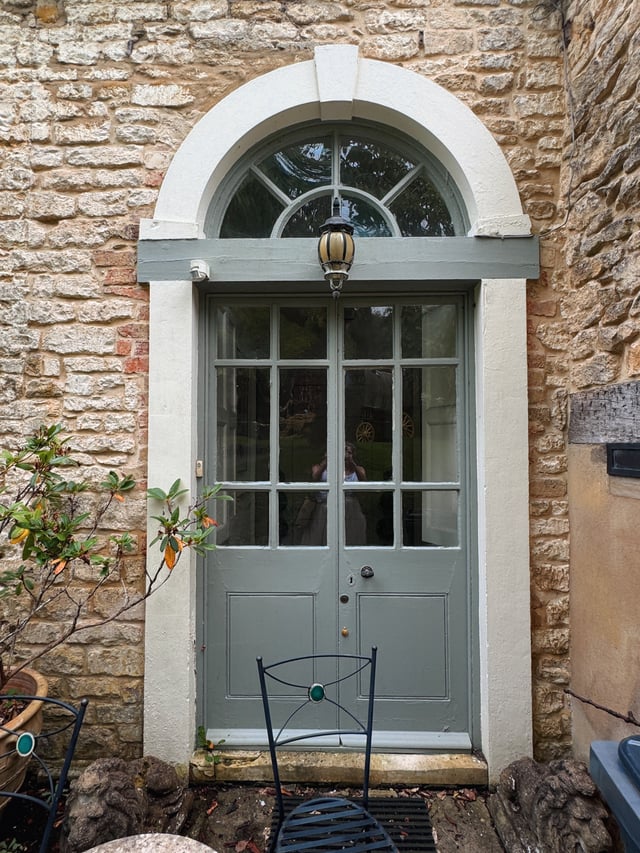 styled-home-studios-romantic-regency-gl5-2