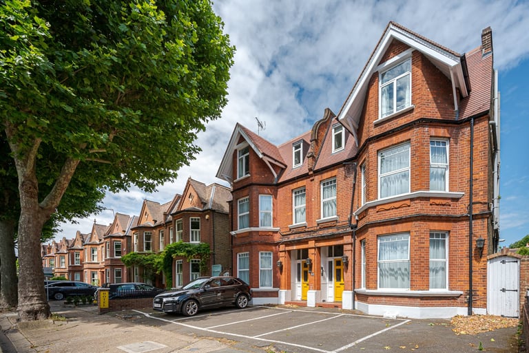 styled-home-studios-run-down-historic-hotel-w6-2