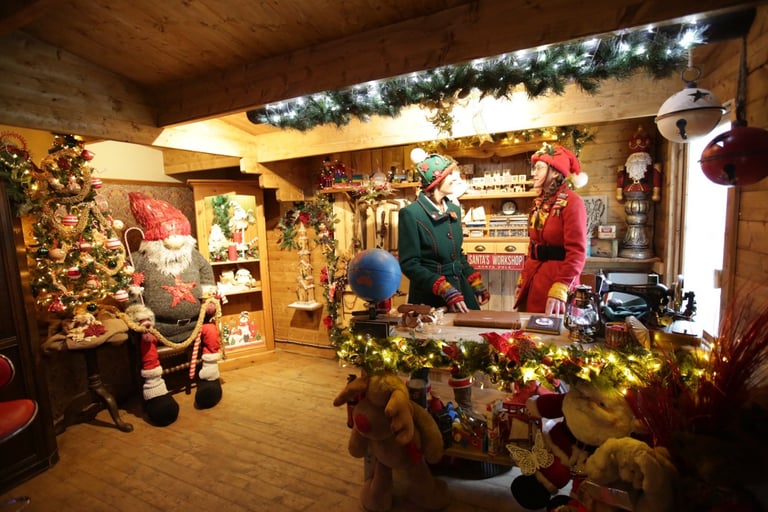 styled-home-studios-santas-grotto-ba11-4