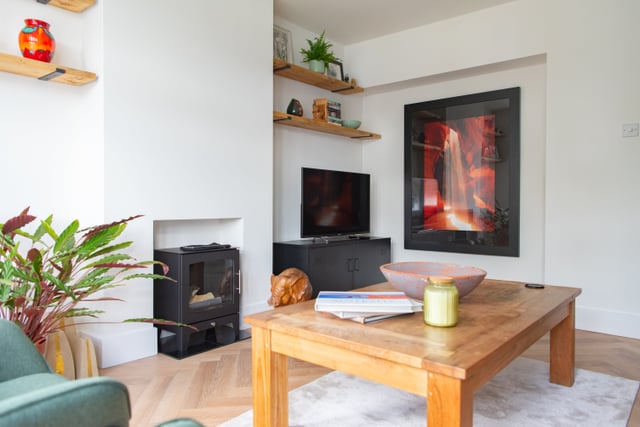 styled-home-studios-serene-green-wd19-4