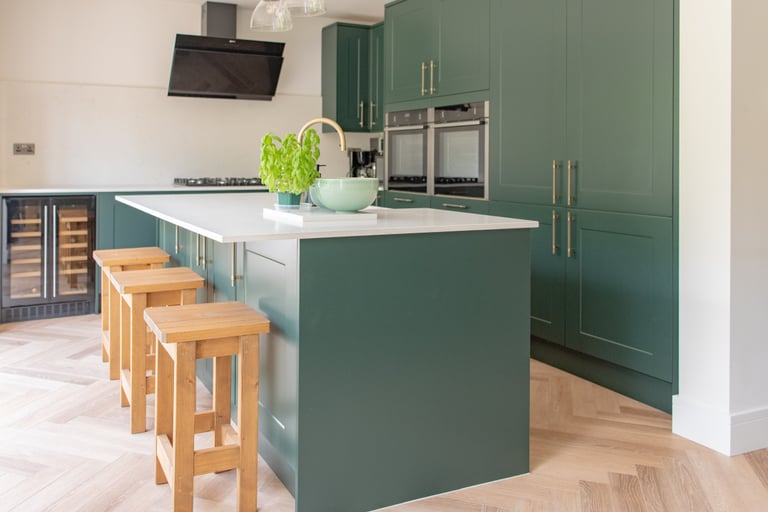 styled-home-studios-serene-green-wd19-5