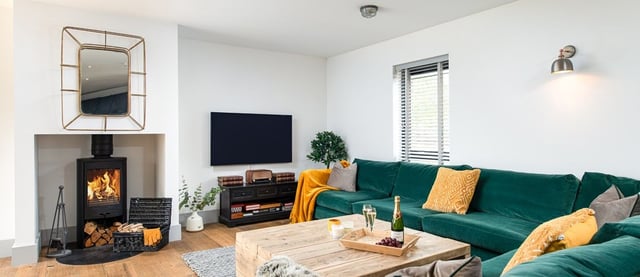 styled-home-studios-silverlake-cottage-dt2-2