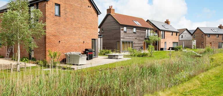 styled-home-studios-silverlake-cottage-dt2-4