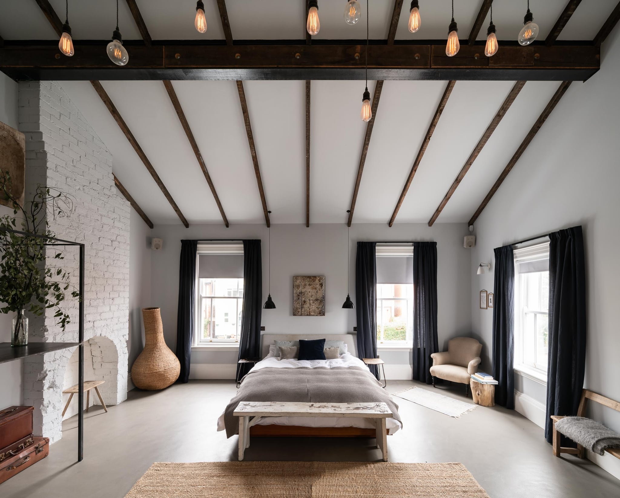 styled-home-studios-coach-house-calm-b17-1.jpg