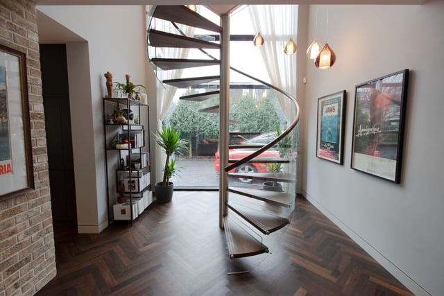 styled-home-studios-standout-stunner-tw9-5