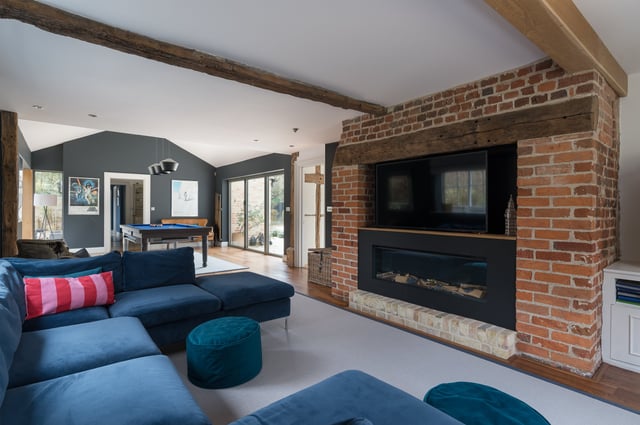 styled-home-studios-the-revived-rectory-sg19-4