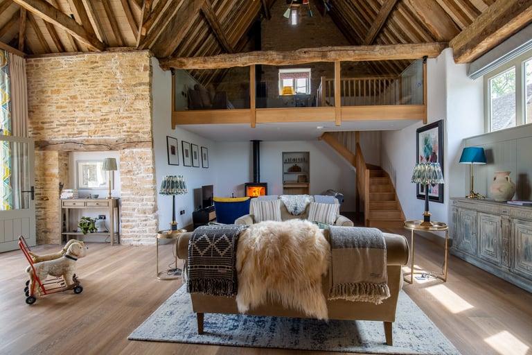 styled-home-studios-very-berry-gl7-4