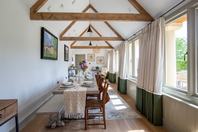 styled-home-studios-very-berry-gl7-5