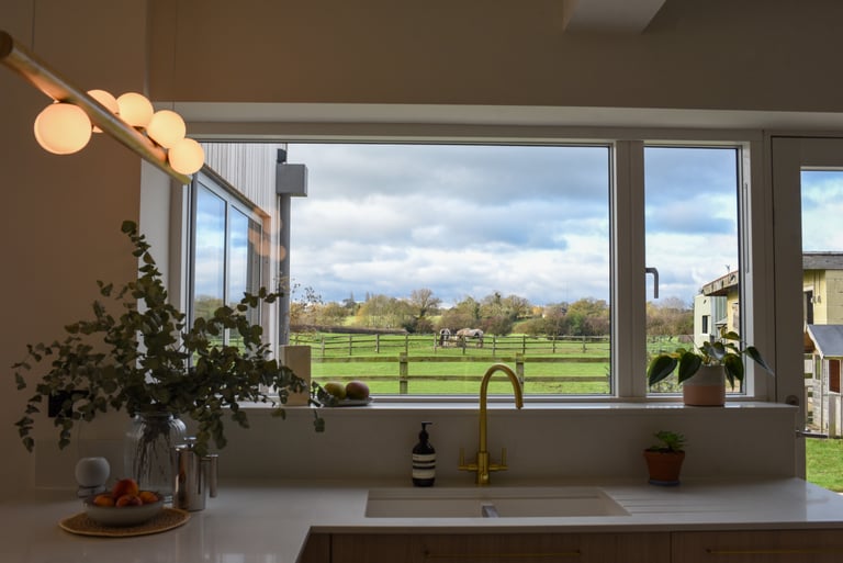 styled-home-studios-sunset-house-de13-2