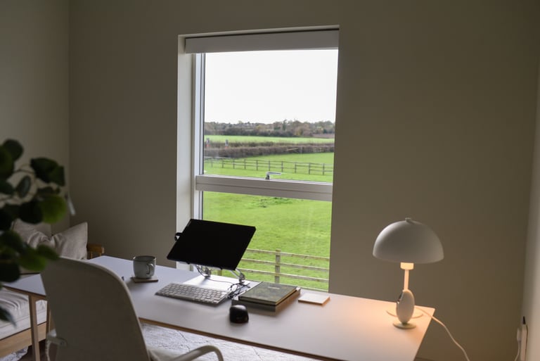 styled-home-studios-sunset-house-de13-5