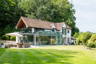 styled-home-studios-the-fairglass-sl5-1