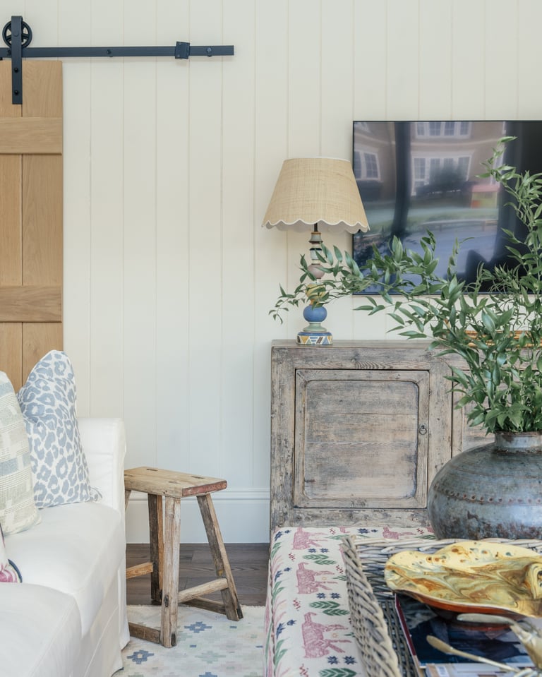 styled-home-studios-the-pool-house-kt22-8