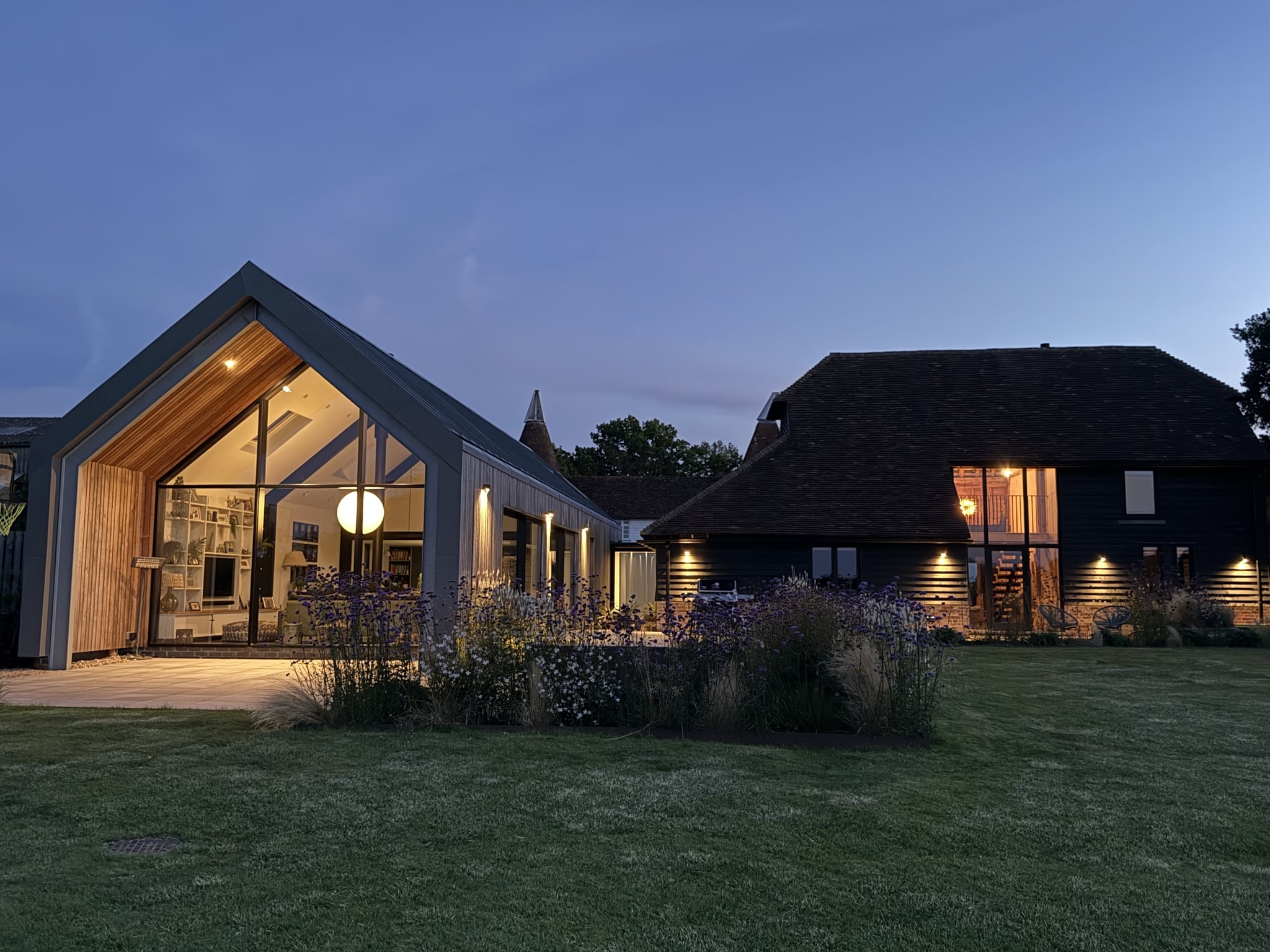 styled-home-studios-timber-and-steel-tn17-1