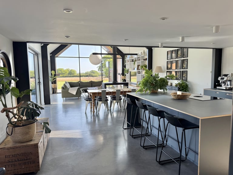 styled-home-studios-timber-and-steel-tn17-4