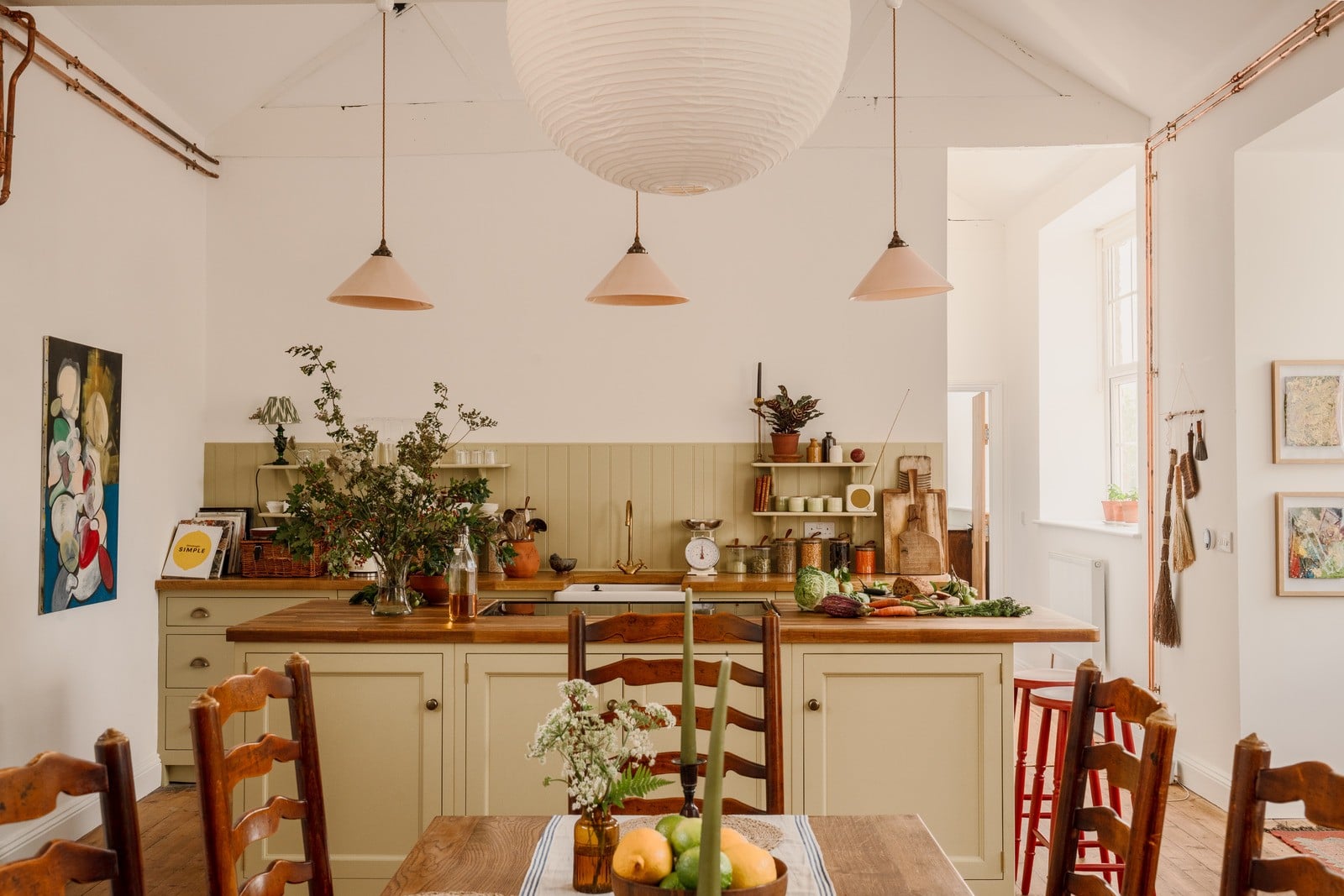 styled-home-studios-vaulted-victorian-hall-gl15-1