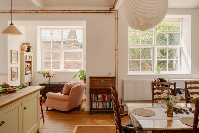 styled-home-studios-vaulted-victorian-hall-gl15-3