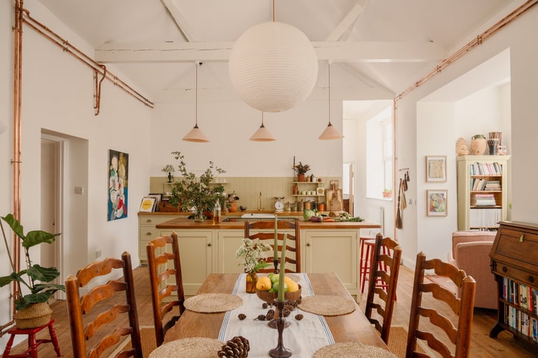 styled-home-studios-vaulted-victorian-hall-gl15-4