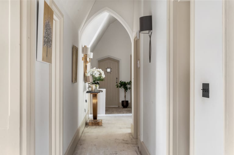 styled-home-studios-victorian-gothic-nn14-3