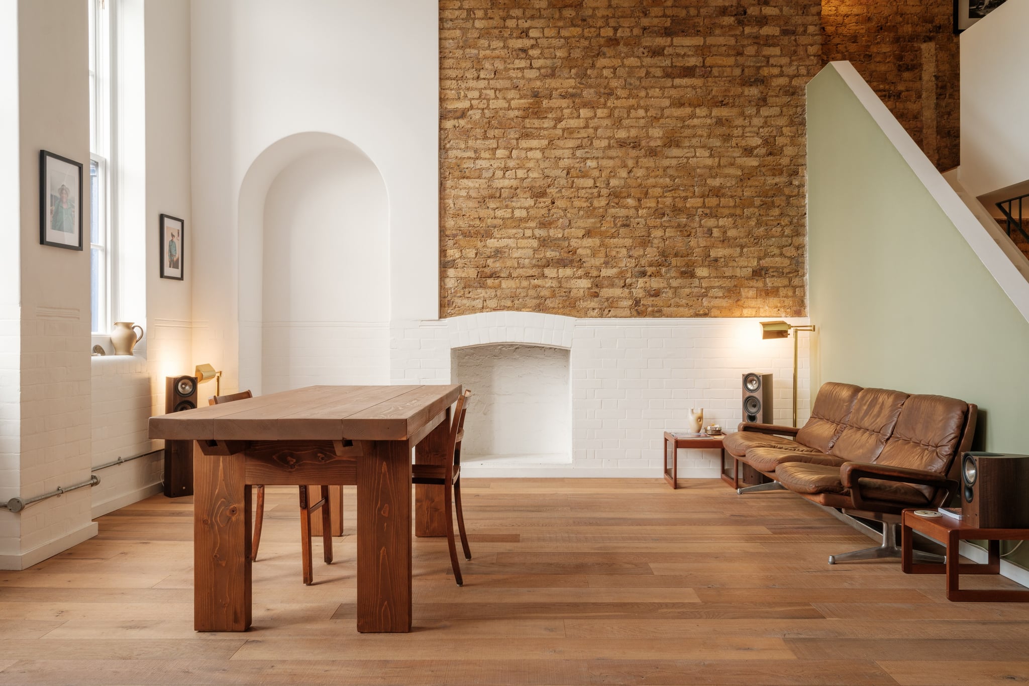 styled-home-studios-vintage-school-house-e9-1