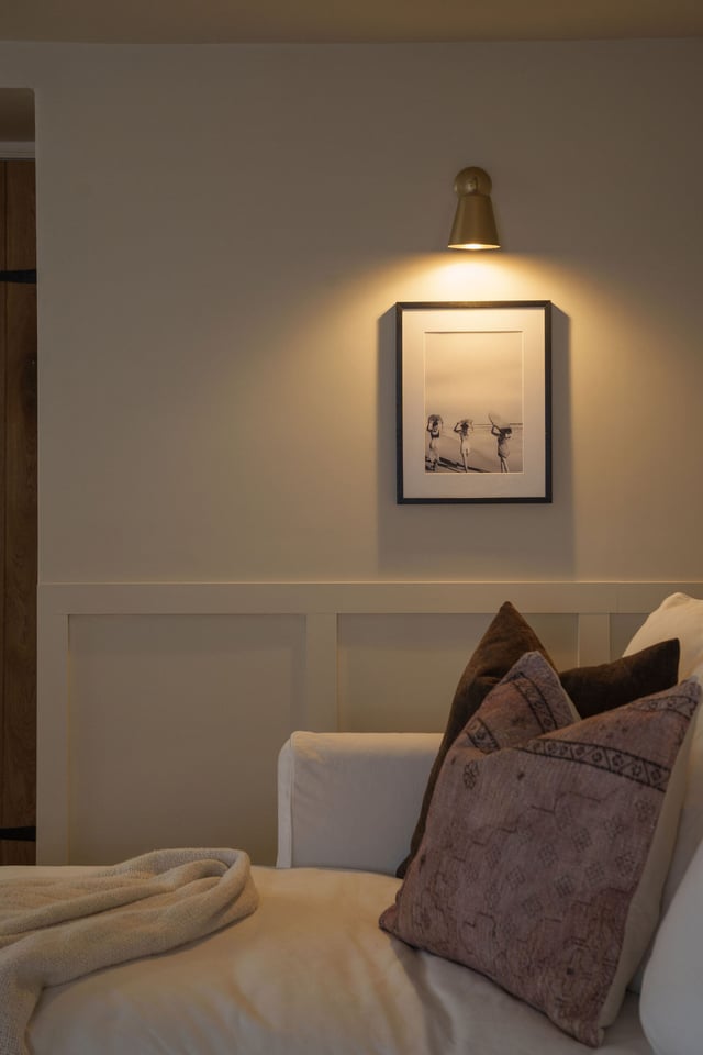 styled-home-studios-cosy-fishermans-cottage-tr13-2.jpg